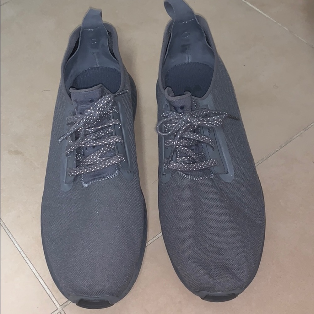 Under Armour sneaker in grey
